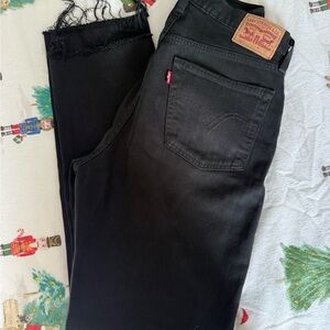 Levi's women’s Straight Jeans in Black